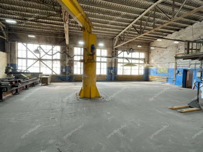 здание под офис, торговую площадь на улице Баррикад