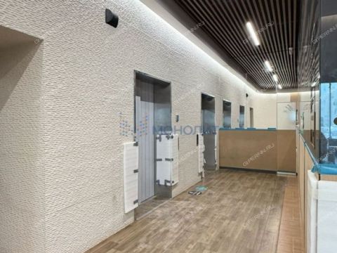 kvartira-studiya-ul-rodionova-d-136b фото