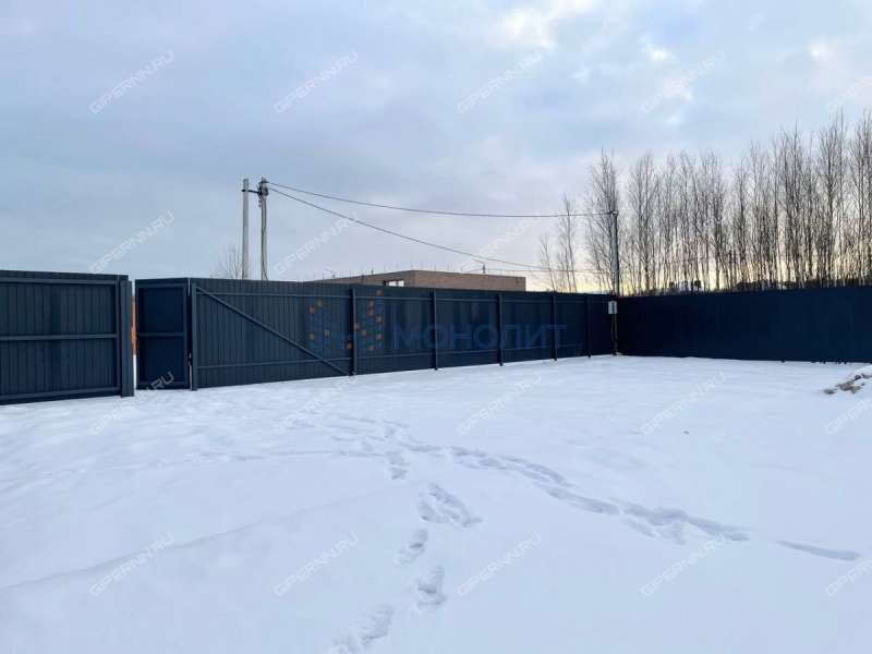 дом на улице Счастливая село Елховка