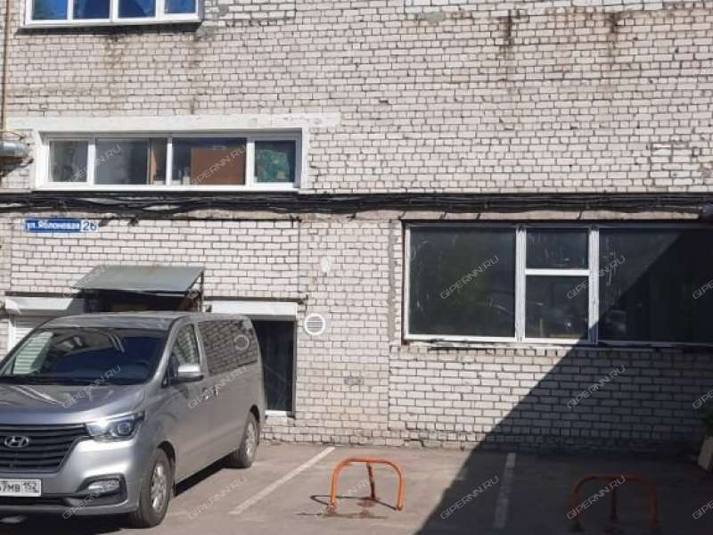 здание под коммерческую недвижимость на Яблоневой улице