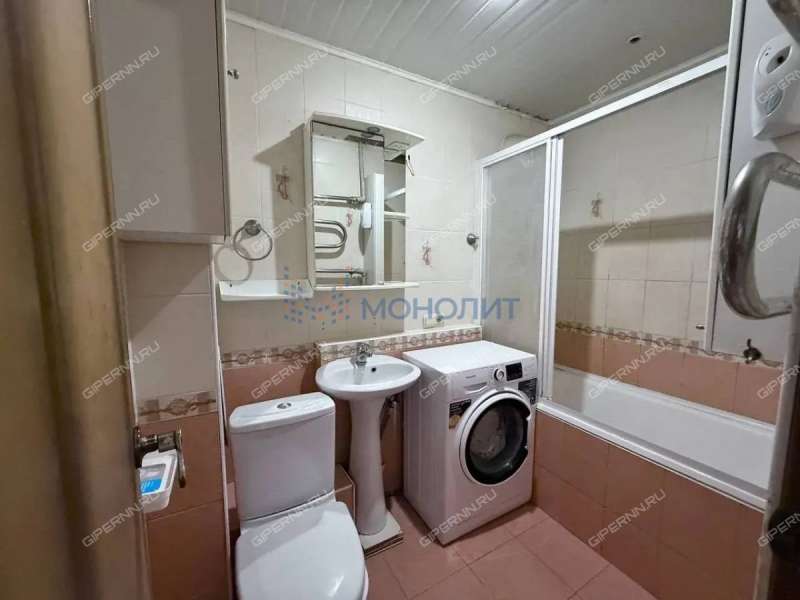 трёхкомнатная квартира на проспекте Кораблестроителей дом 5