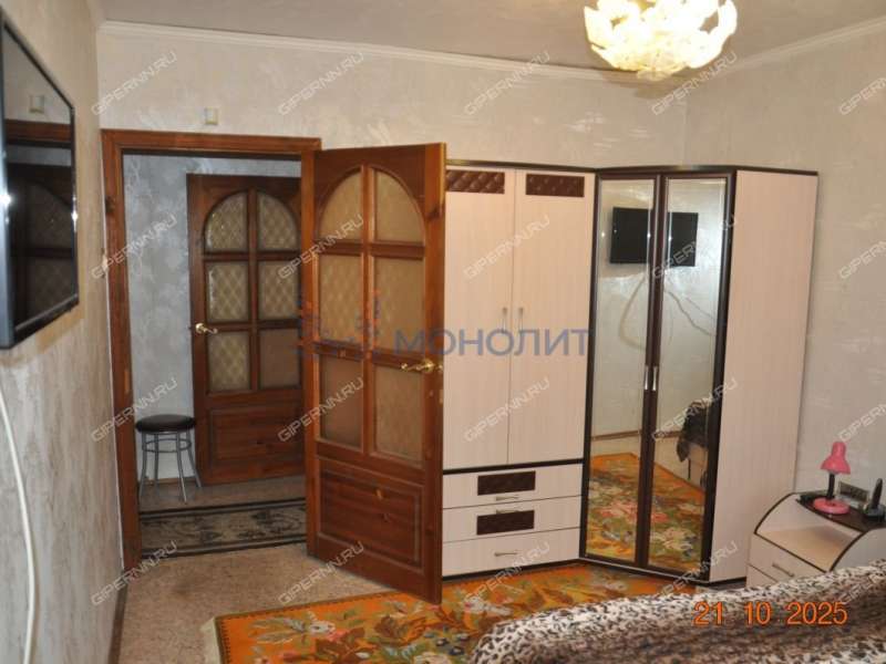 трёхкомнатная квартира на улице Ванеева дом 116