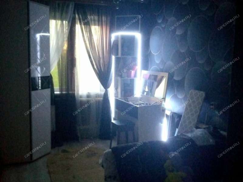 трёхкомнатная квартира на Молодёжной улице дом 16 село Ярымово