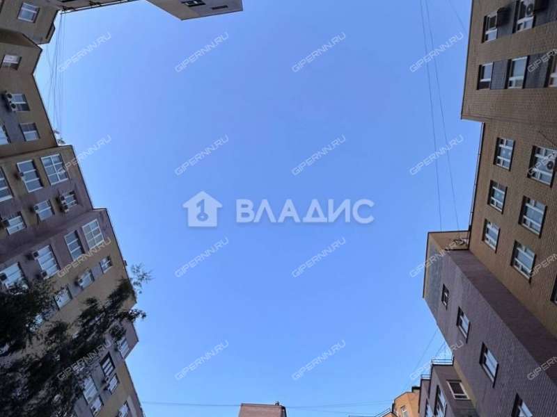 четырёхкомнатная квартира на улице Дунаева дом 8