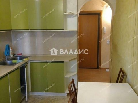 3-komnatnaya-ul-sergeya-akimova-d-23 фото