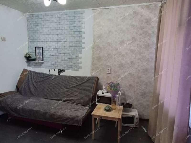 трёхкомнатная квартира на улице Юлиуса Фучика дом 21