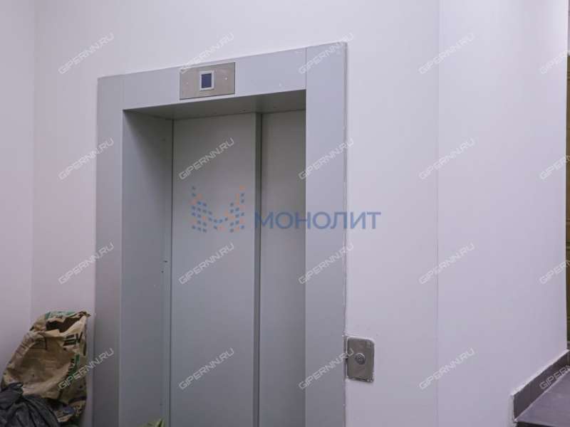 здание под недвижимость под медицинские учреждения, недвижимость под образовательные учреждения на улице Родионова