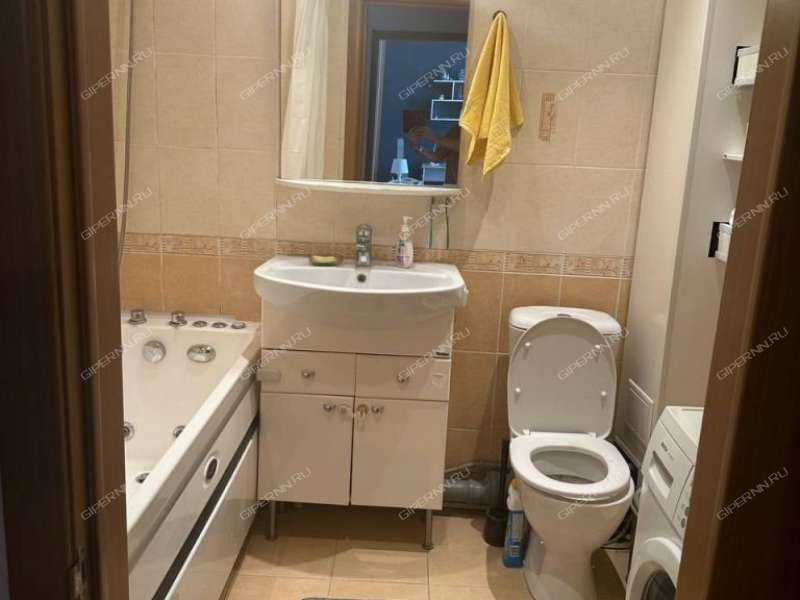 однокомнатная квартира на улице Александра Хохлова дом 1