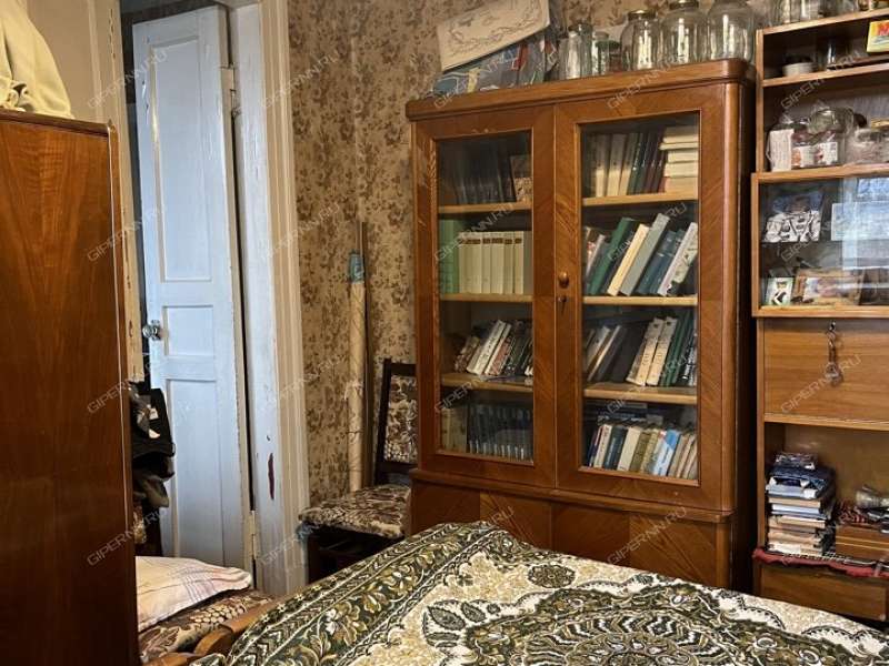 трёхкомнатная квартира на улице Коминтерна дом 181