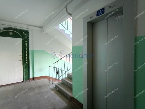 3-komnatnaya-ul-strokina-d-16a фото